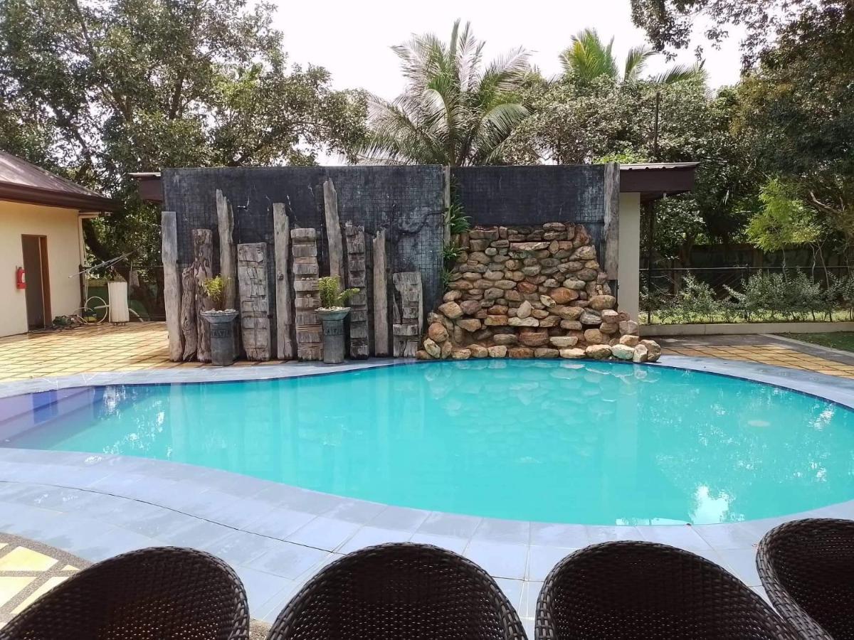 Villa Marilyn Resort And Hotel 科隆 外观 照片