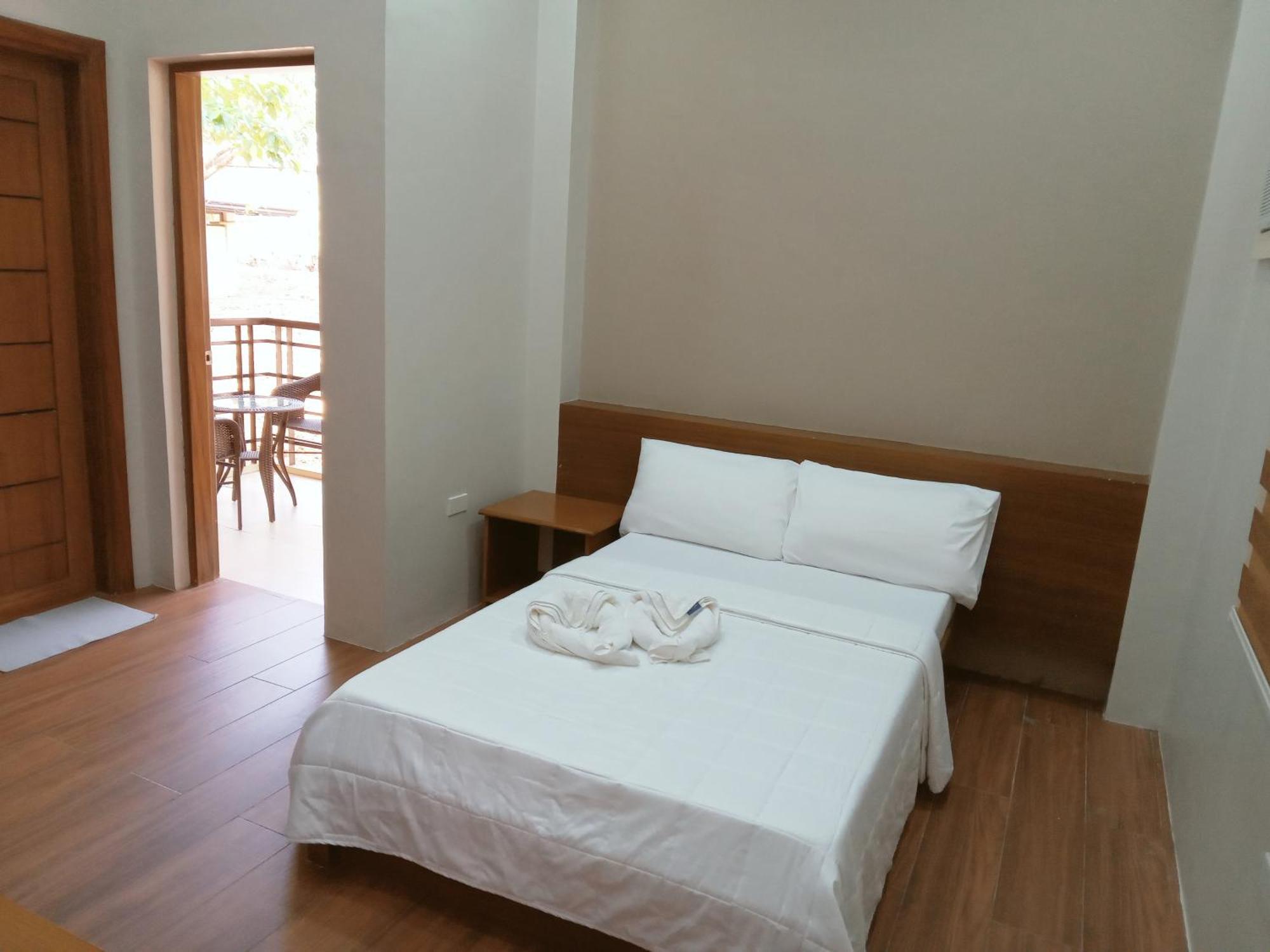 Villa Marilyn Resort And Hotel 科隆 外观 照片