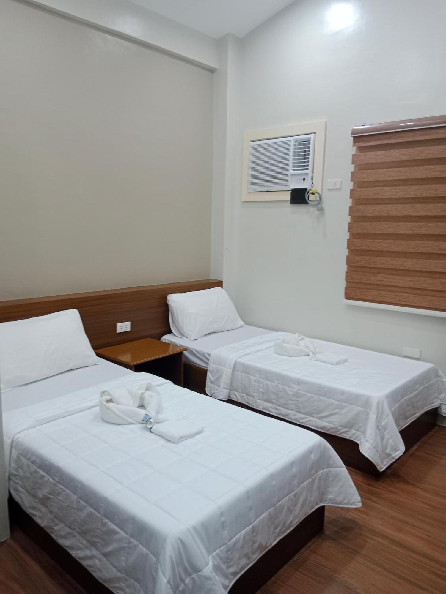 Villa Marilyn Resort And Hotel 科隆 外观 照片